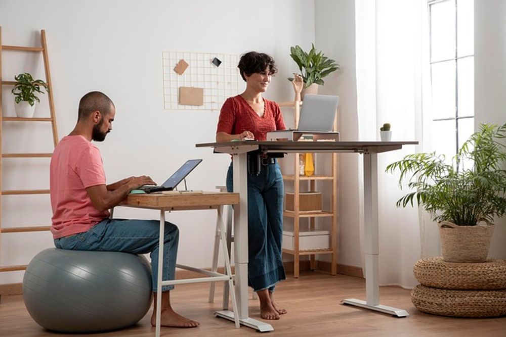 Cover for Travail de bureau, comment l’ergonomie peut vous éviter bien des douleurs